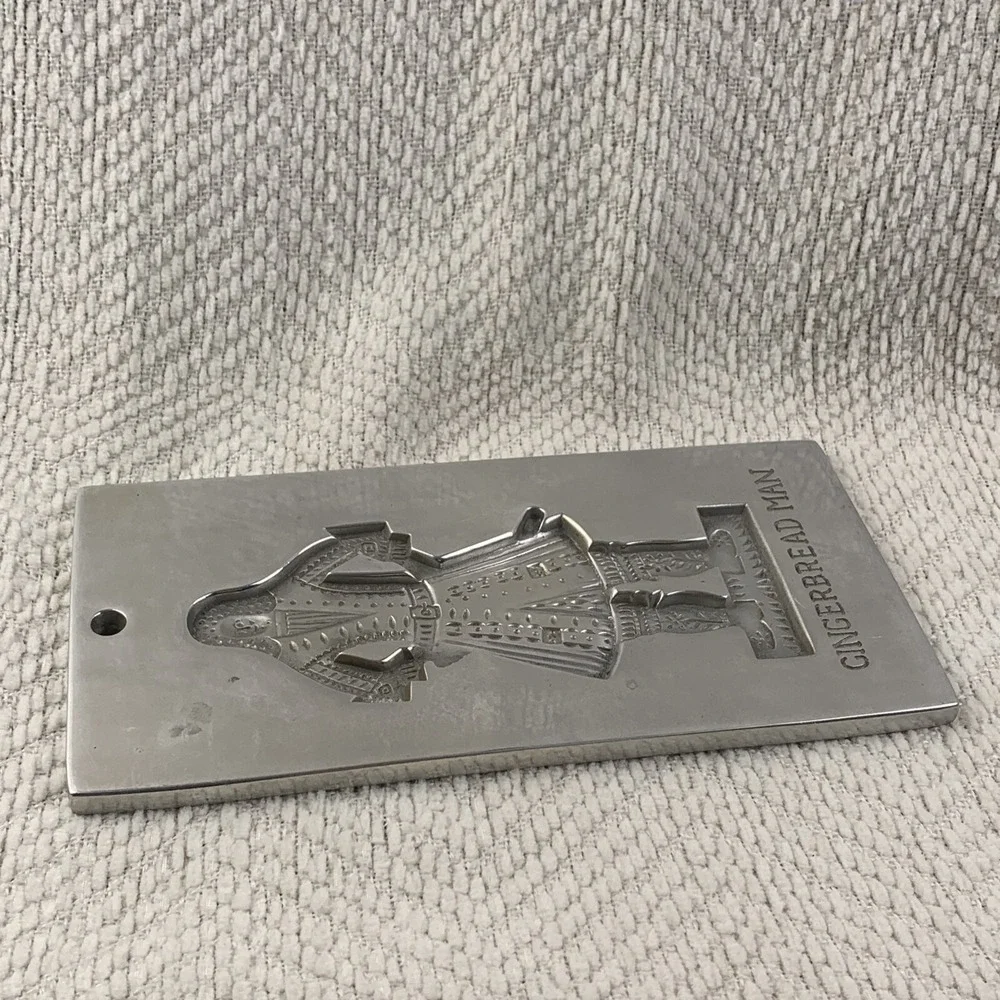 Vintage Gingerbread Man Cookie Mold Reproduction Williamsburg‎ VA CW 24-20